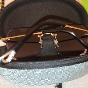 Fashon Vinage Sqaure Luxury Glasses Rimless Rhinestone Sunglasses photo review